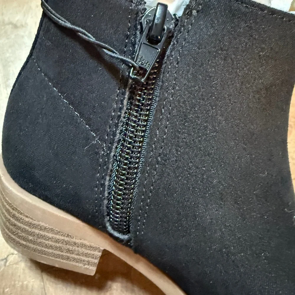 Black Suede Chelsea Ankle Boots Toddler Sz 10 Wonder Nation BRAND NEW